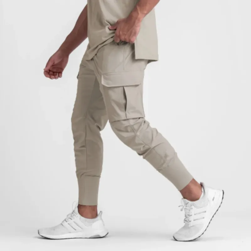 Men's Modern Jogger Cargo Pants with Large Pockets | Perfect for All Seasons