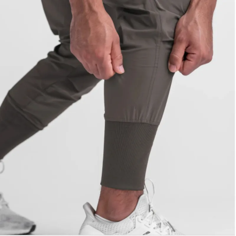 Men's Modern Jogger Cargo Pants with Large Pockets | Perfect for All Seasons