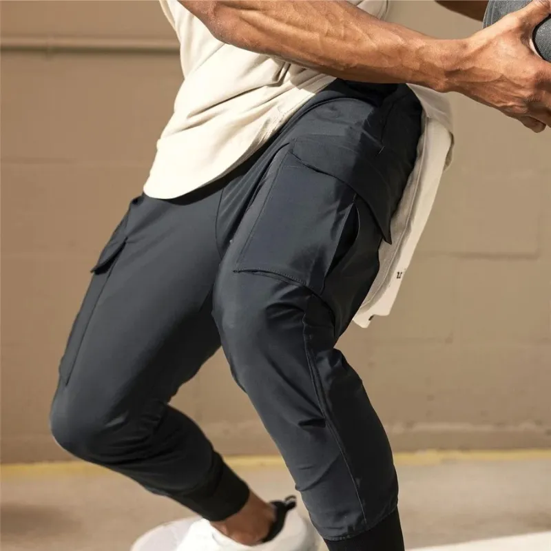 Men's Modern Jogger Cargo Pants with Large Pockets | Perfect for All Seasons