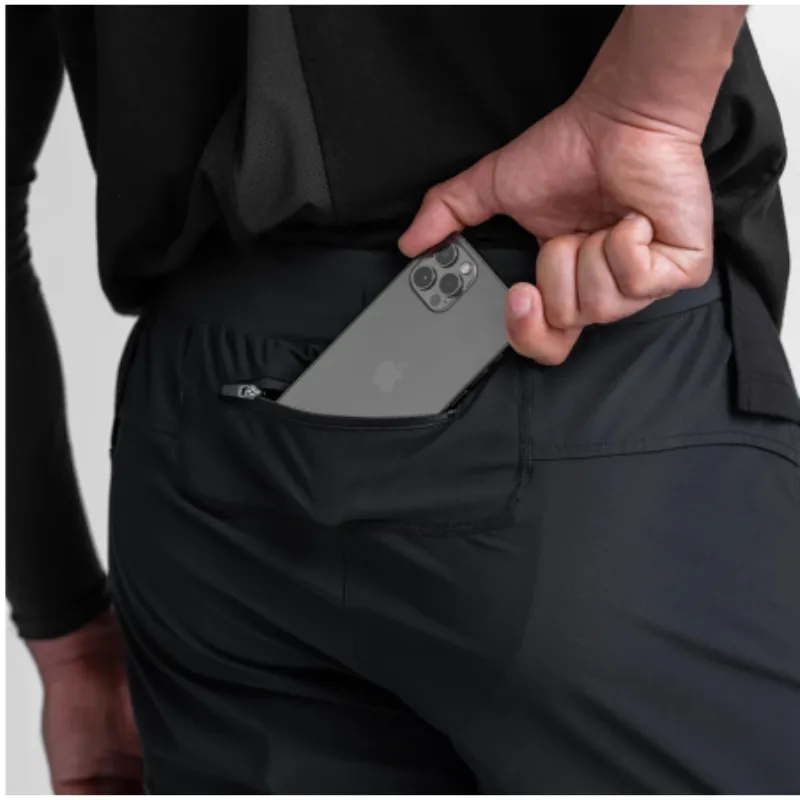 Men's Modern Jogger Cargo Pants with Large Pockets | Perfect for All Seasons