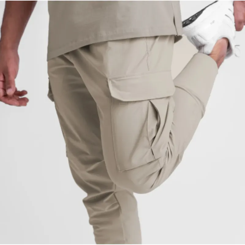 Men's Modern Jogger Cargo Pants with Large Pockets | Perfect for All Seasons