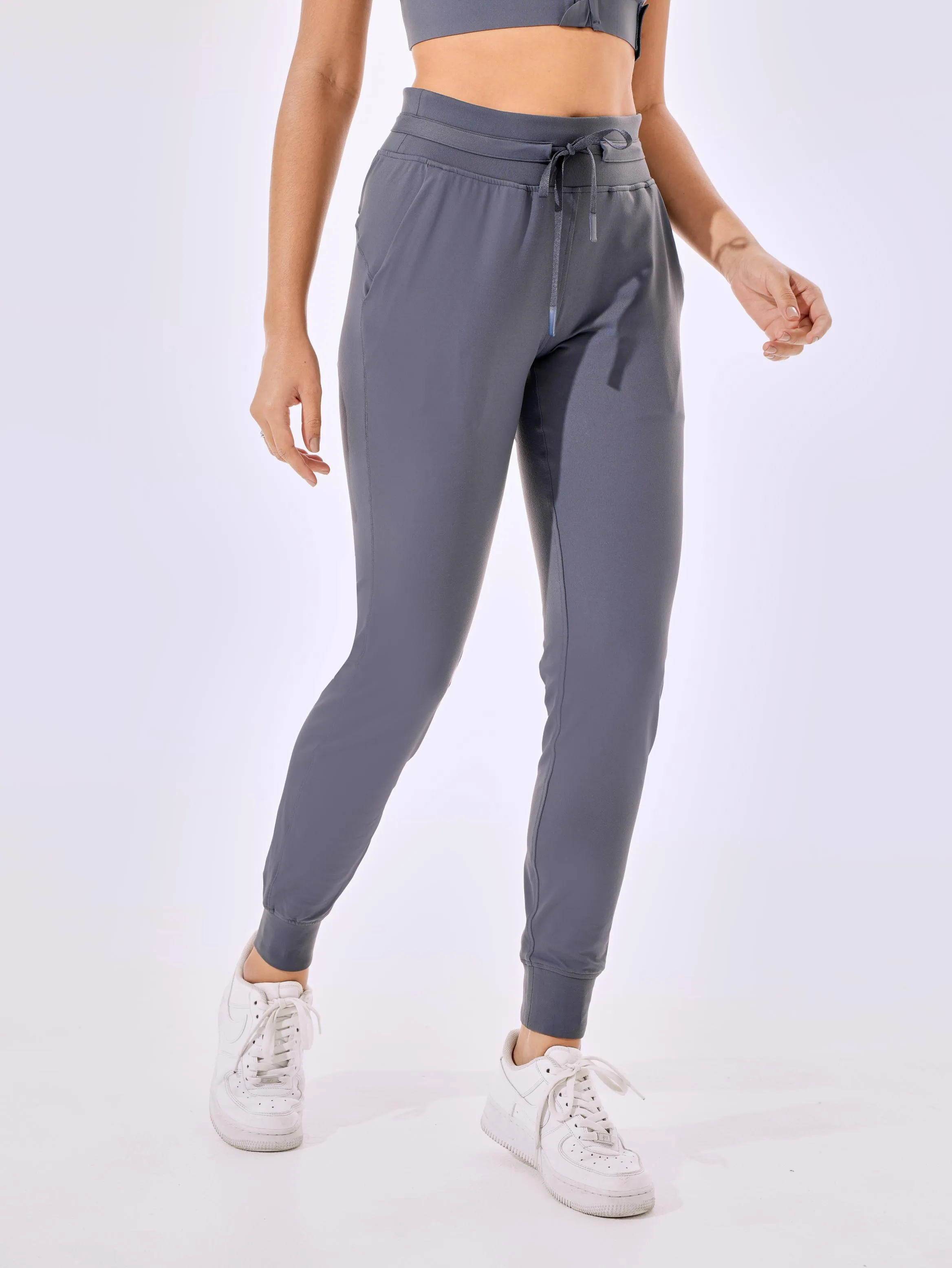 Tangs Display - Cooling & Buttery Soft Velvet Joggers With Cuffs