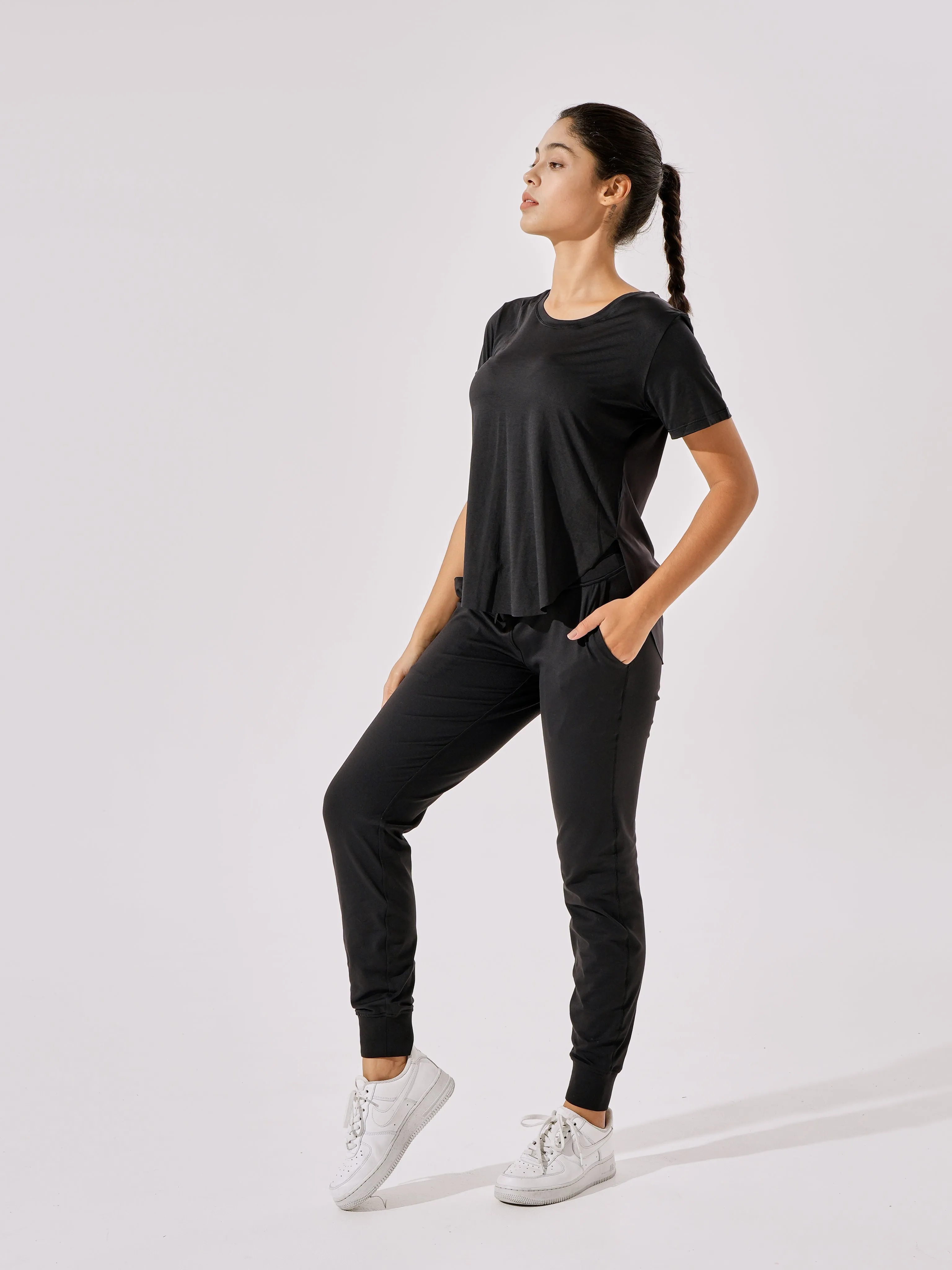 Tangs Display - Cooling & Buttery Soft Velvet Joggers With Cuffs